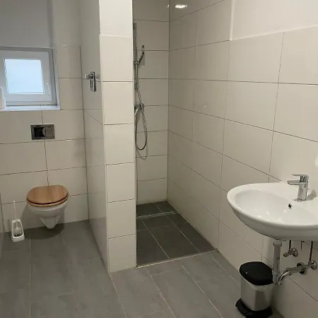 Timeless: Grosse Moderne 4 Zimmer Wohnung Ludwigsburg Exterior photo