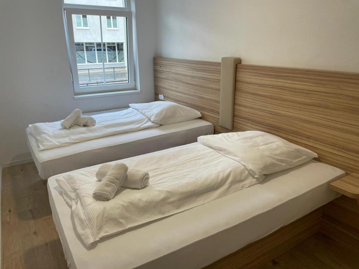 Timeless: Grosse Moderne 4 *